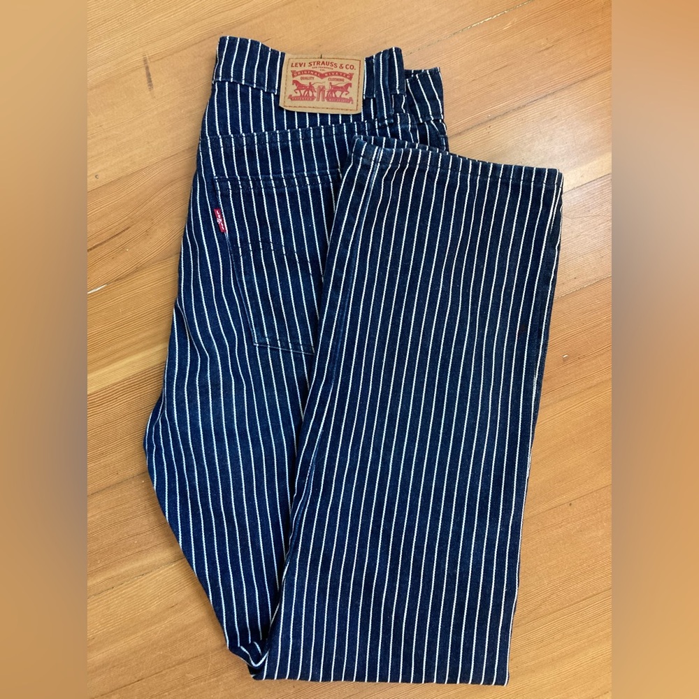 Levi’s wedgie straight striped jeans 28